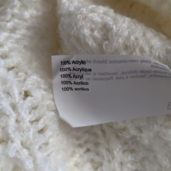 Lemon Knit Cream Sweater V-neck - Picture 8 of 8